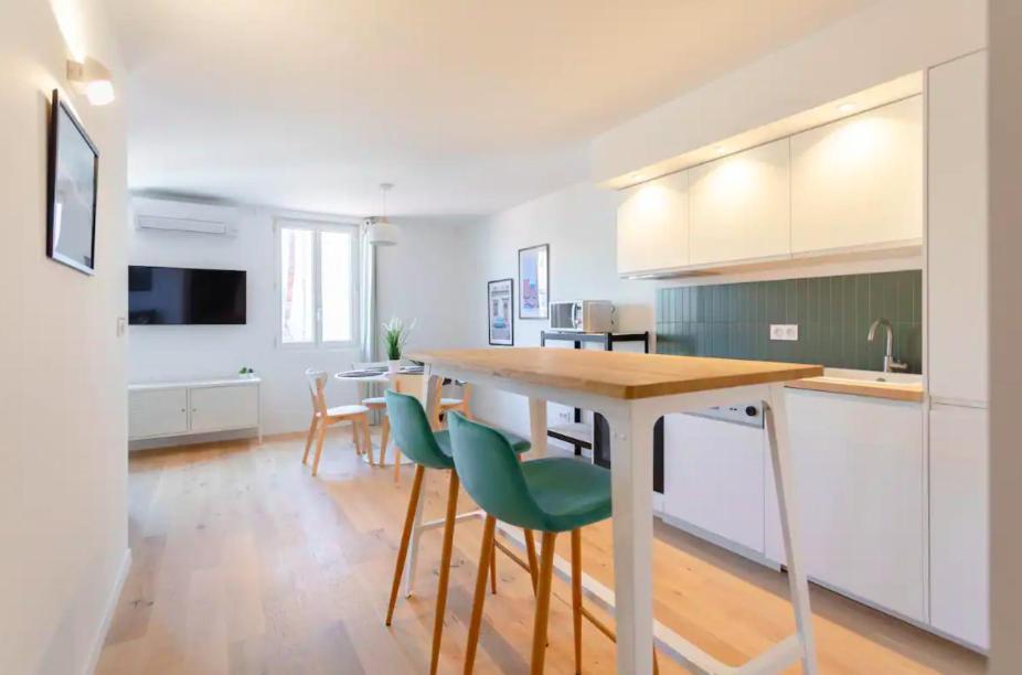 T2 ** Place Aux Huiles ** Vieux Port Marseille Ngoại thất bức ảnh
