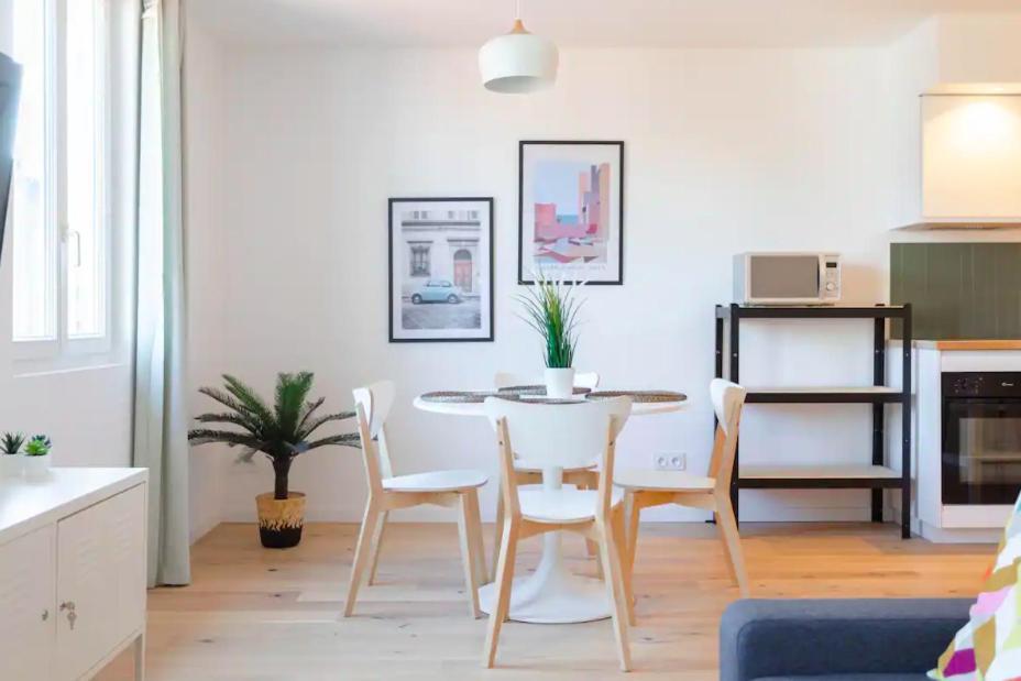T2 ** Place Aux Huiles ** Vieux Port Marseille Ngoại thất bức ảnh
