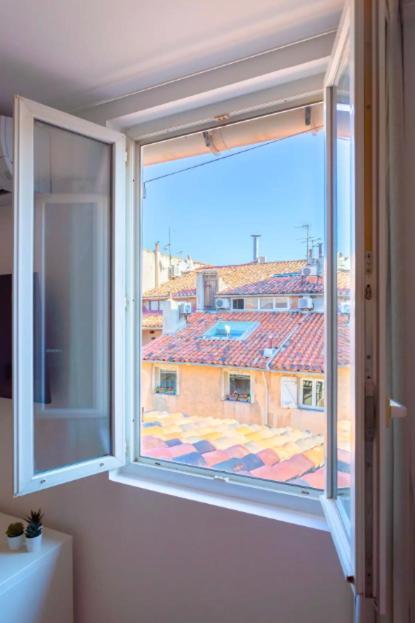 T2 ** Place Aux Huiles ** Vieux Port Marseille Ngoại thất bức ảnh