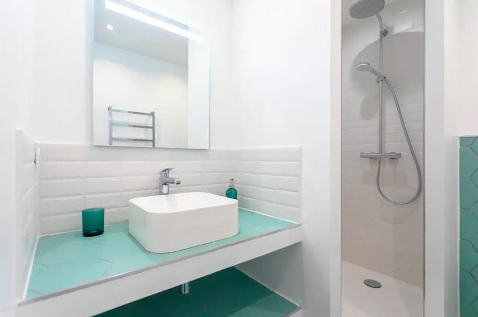 T2 ** Place Aux Huiles ** Vieux Port Marseille Ngoại thất bức ảnh